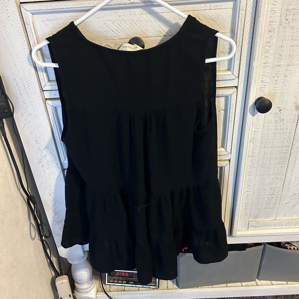 Tylho black blouse